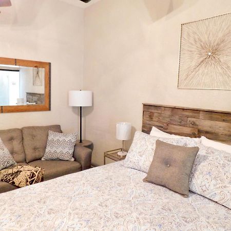 Budget Friendly Condo Within Walking Distance To The Beach! Gulf Shores Ngoại thất bức ảnh