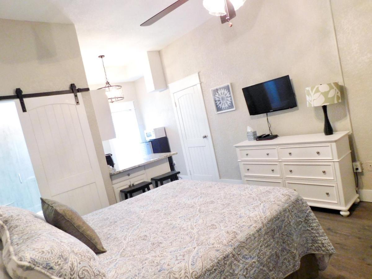 Budget Friendly Condo Within Walking Distance To The Beach! Gulf Shores Ngoại thất bức ảnh