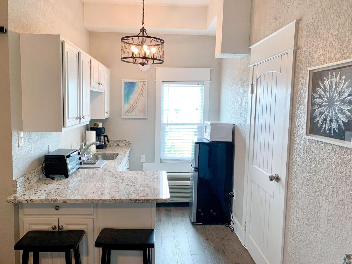 Budget Friendly Condo Within Walking Distance To The Beach! Gulf Shores Ngoại thất bức ảnh