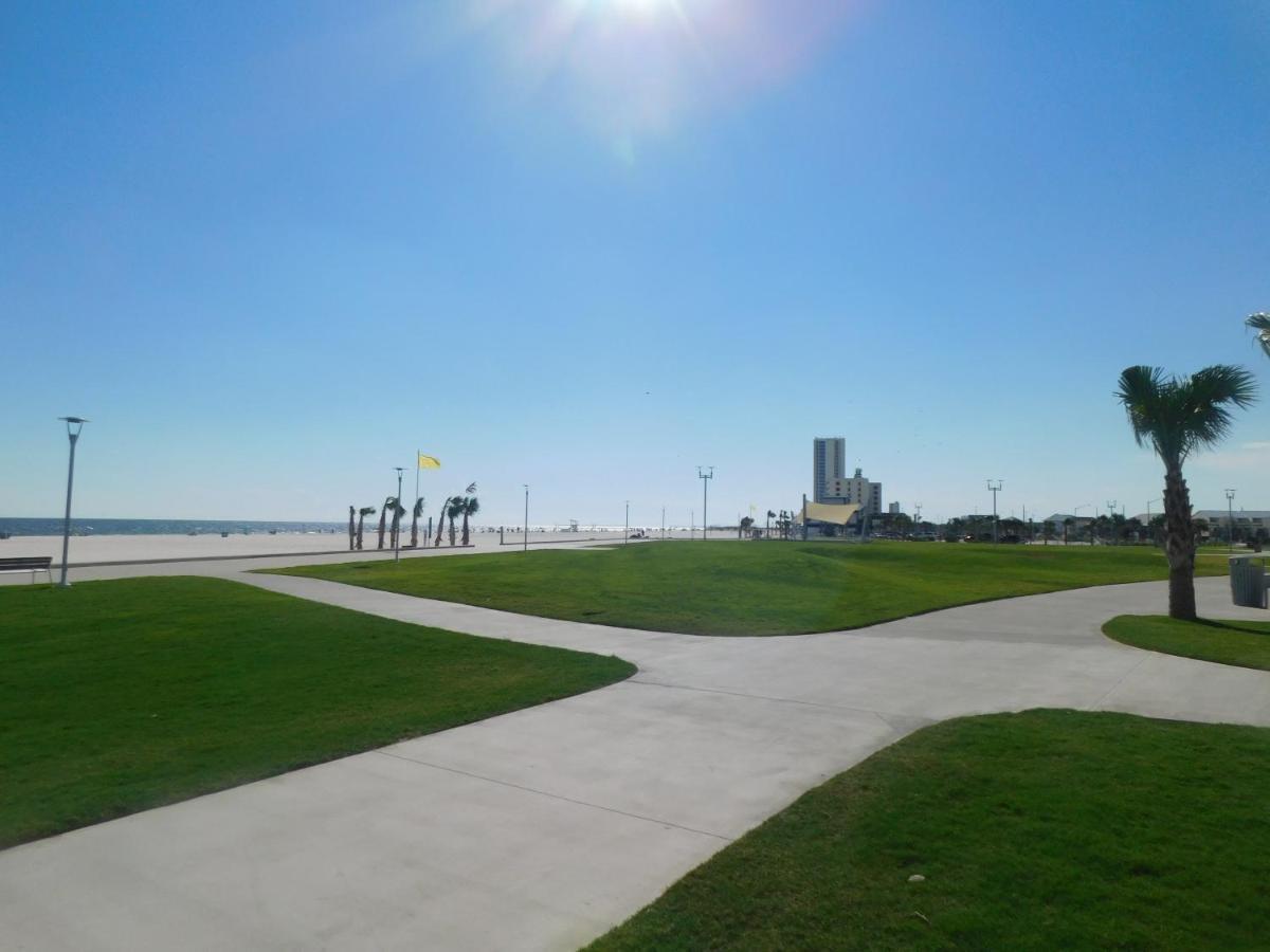Budget Friendly Condo Within Walking Distance To The Beach! Gulf Shores Ngoại thất bức ảnh